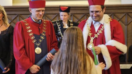 58 žáků absolvovalo Dětskou univerzitu FPE