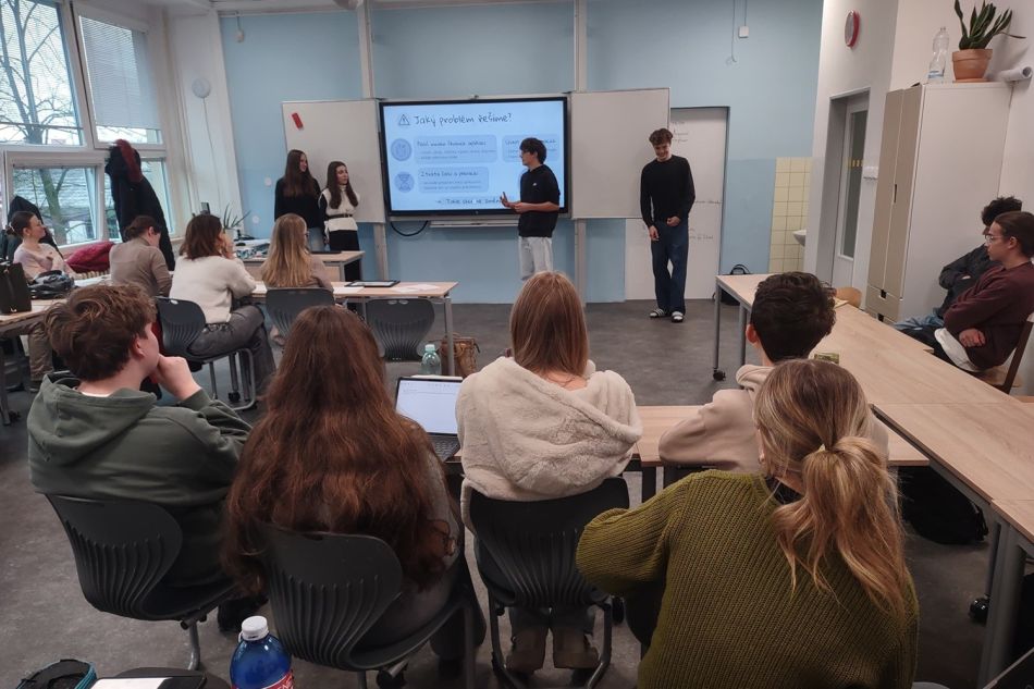 Startupuj 2026_prezentace ve&nbsp;školách_zdroj SITMP